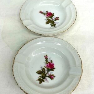 Vintage 2 moss rose miniature gold trim ash tray made in Japan